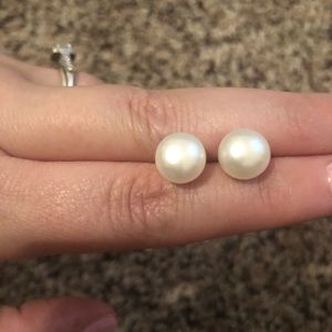 Excellent Used Condition pear earrings. Like new